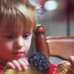 Terapia audio-visiva bambini a rischio autismo