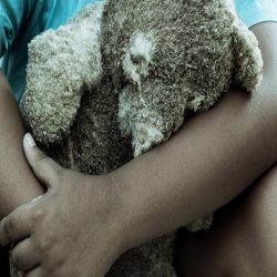 maltrattamenti-infantilii-cambiamenti-cerebrali-depressione